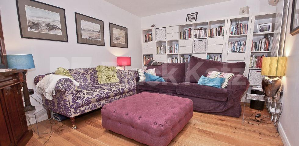 			UNDER OFFER , 2 Bedroom, 1 bath, 1 reception Maisonette			 Doyce Street , London Bridge / Borough